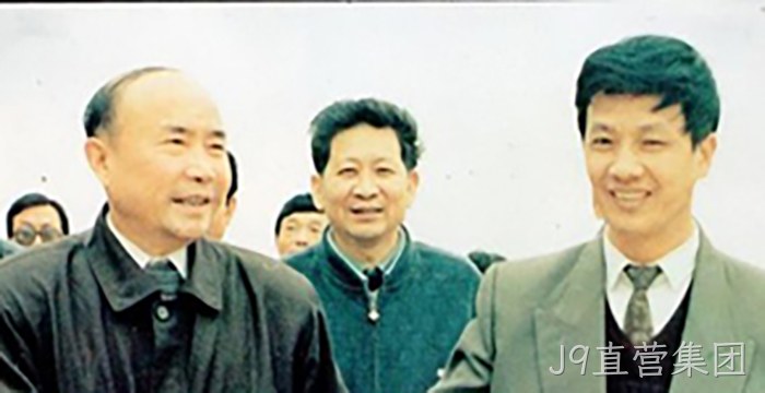 浙江省省长李泽民视察替换词